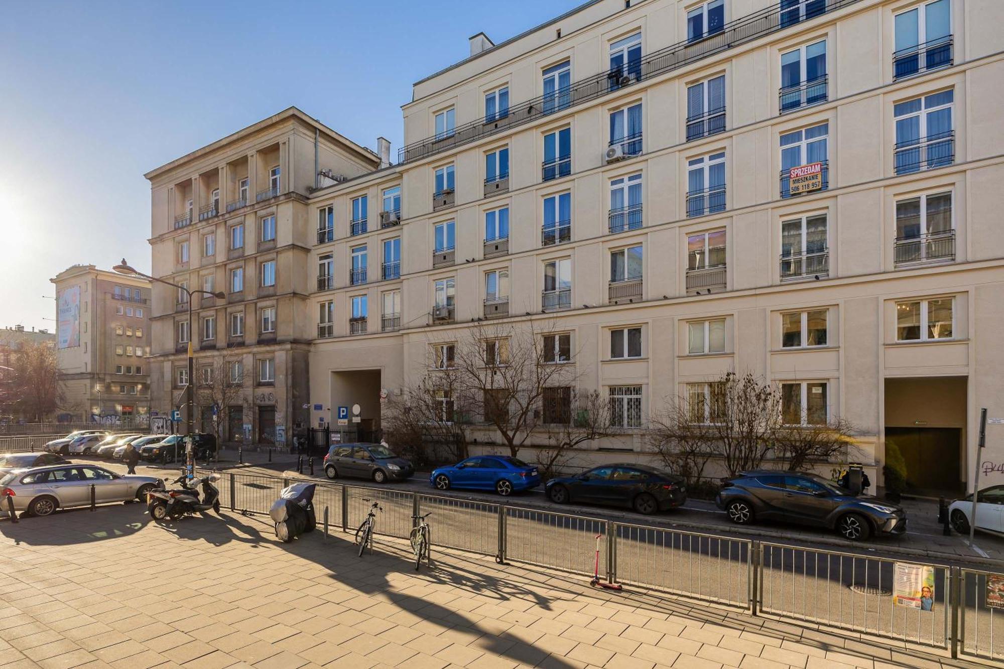 Beautiful Parking By Renters Prestige Appartement Warschau