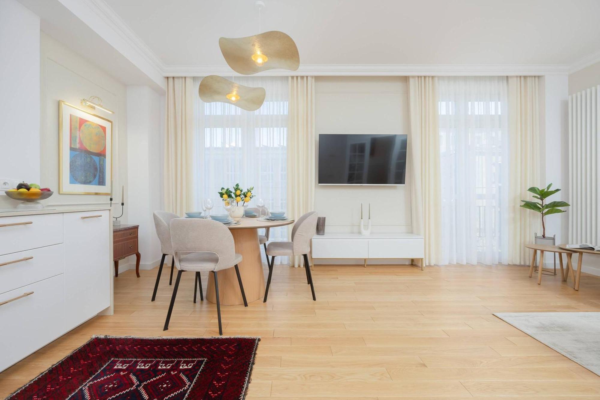 Appartement Beautiful Parking By Renters Prestige