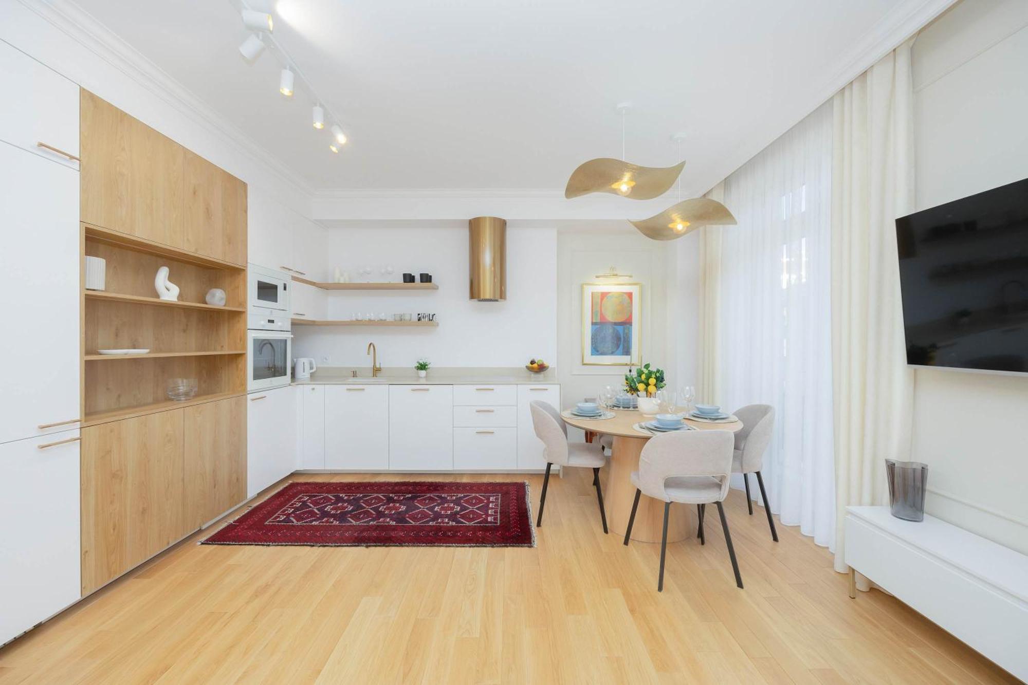 Beautiful Parking By Renters Prestige Appartement